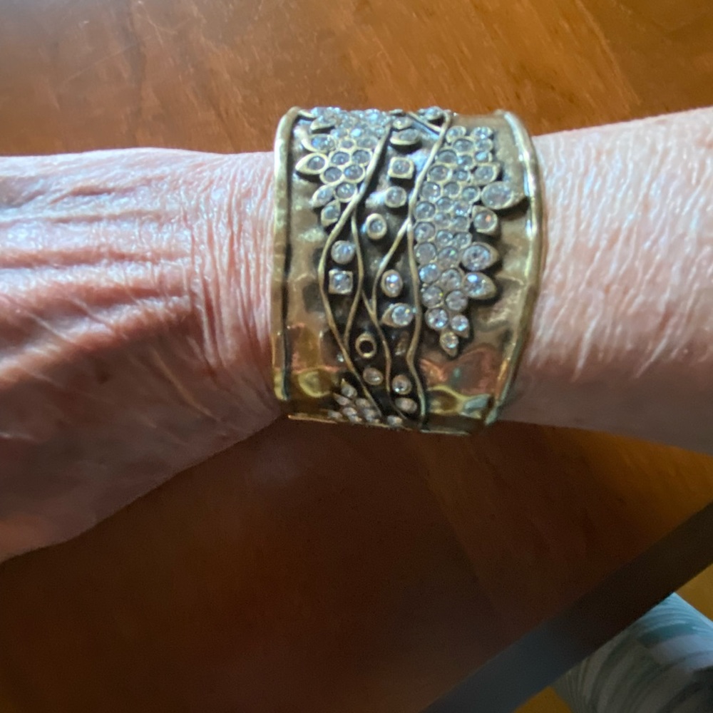Cuff bracelet